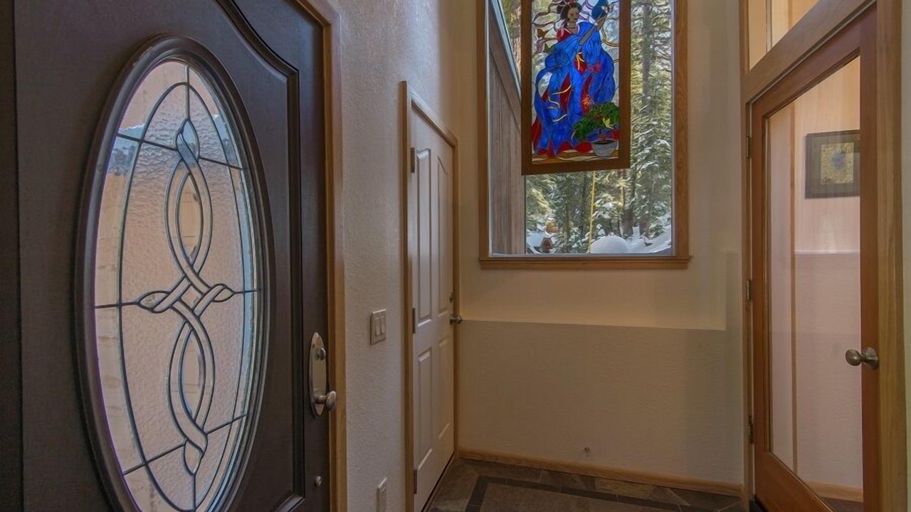 Photo of Bedroom in Alpine Meadows