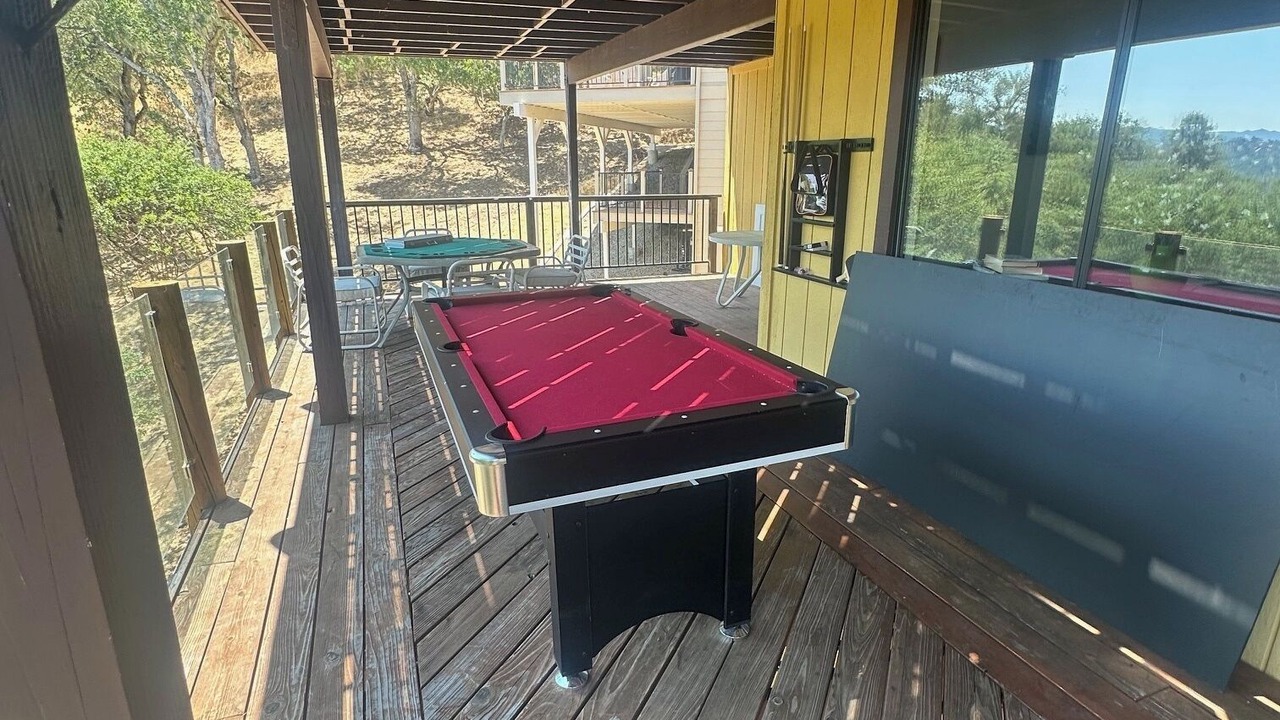Photo of Outdoor in Oak Shores