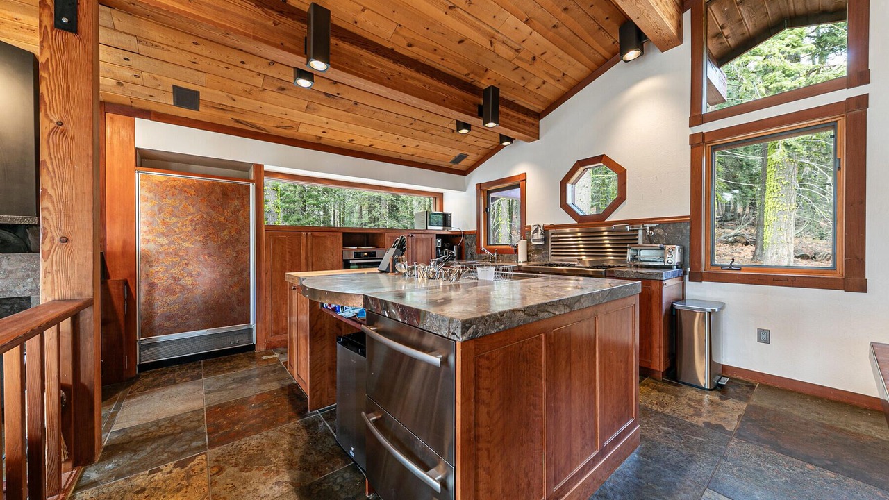 Photo of Kitchen in Twin Peaks