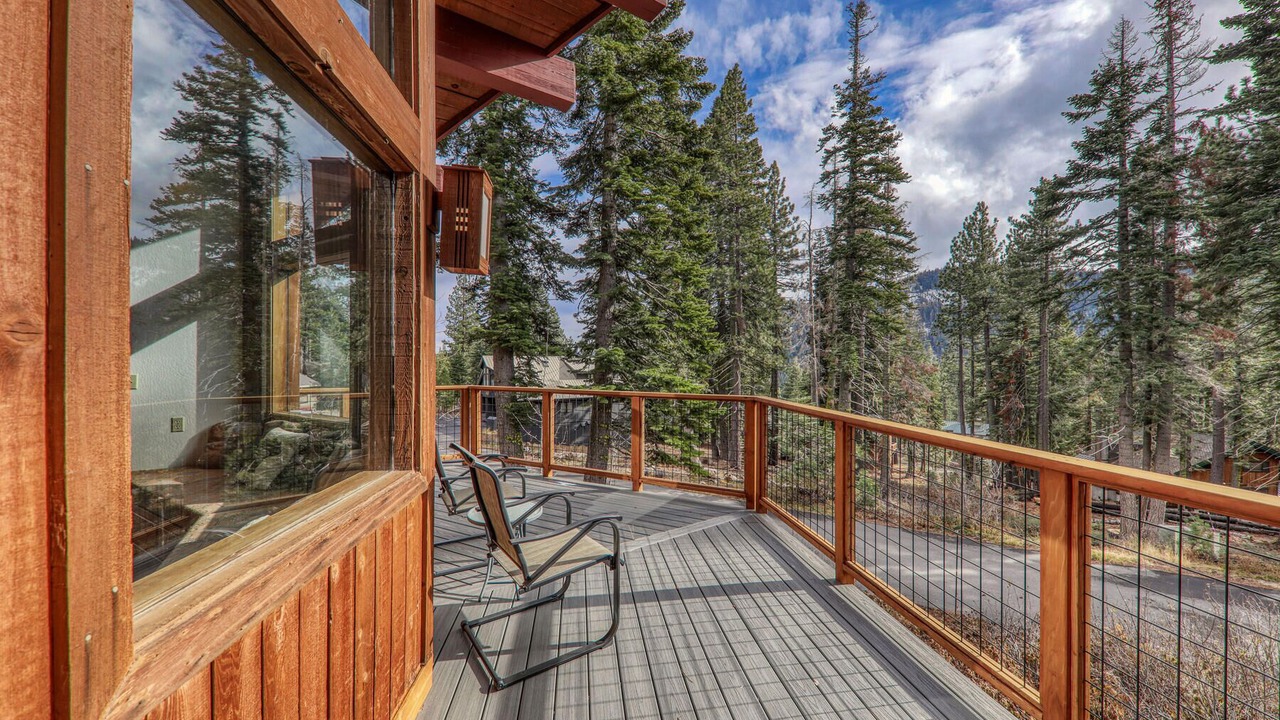Photo of Patio Balcony in Twin Peaks