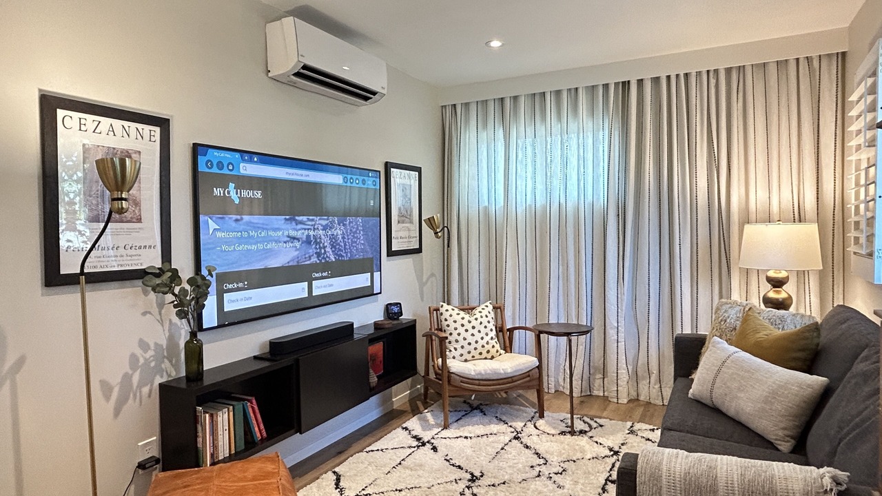 Photo of Livingroom in Morrison - Eldridge Park