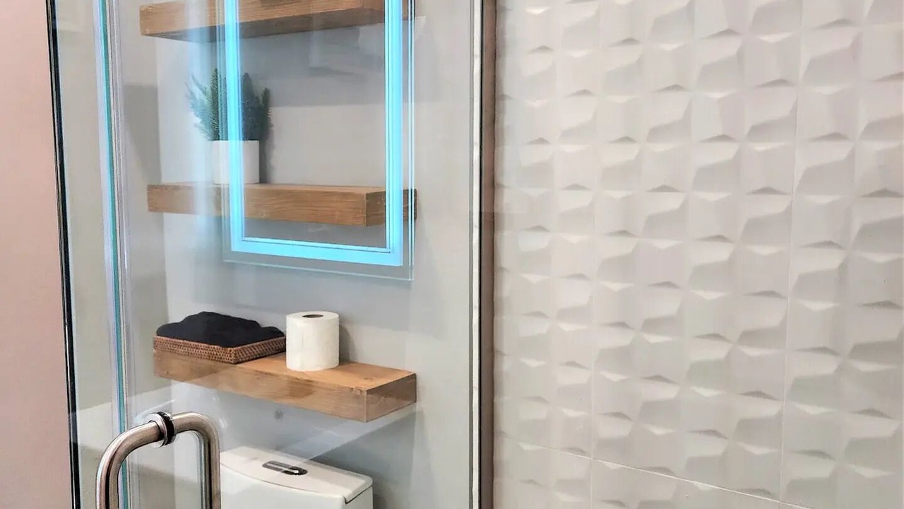 Photo of Bathroom in North Lakeport