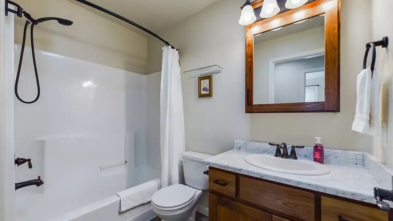 Photo of Bathroom in McKinleyville