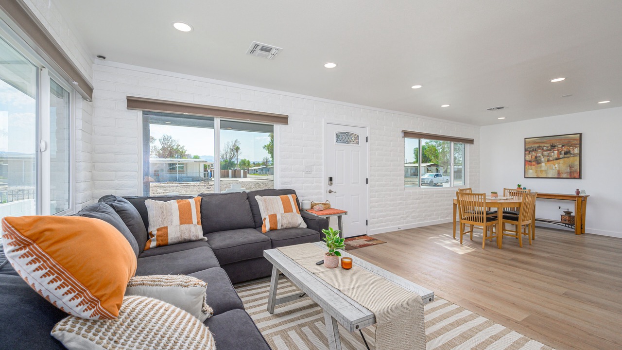 Photo of Livingroom in Bullhead City