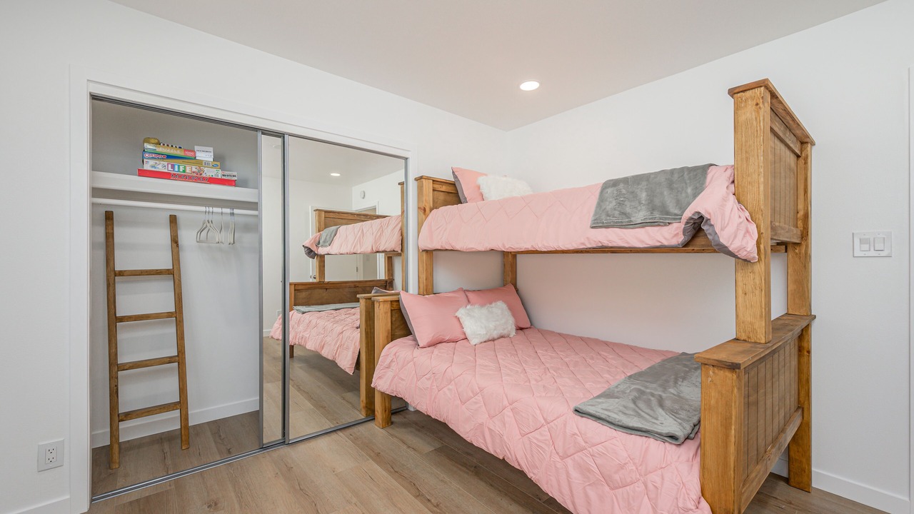 Photo of Bedroom in Bullhead City