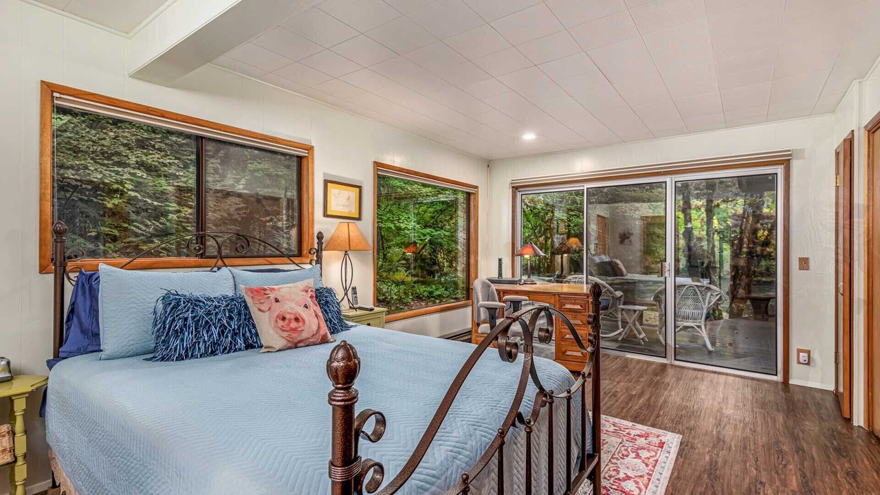 Photo of Bedroom in Blue River