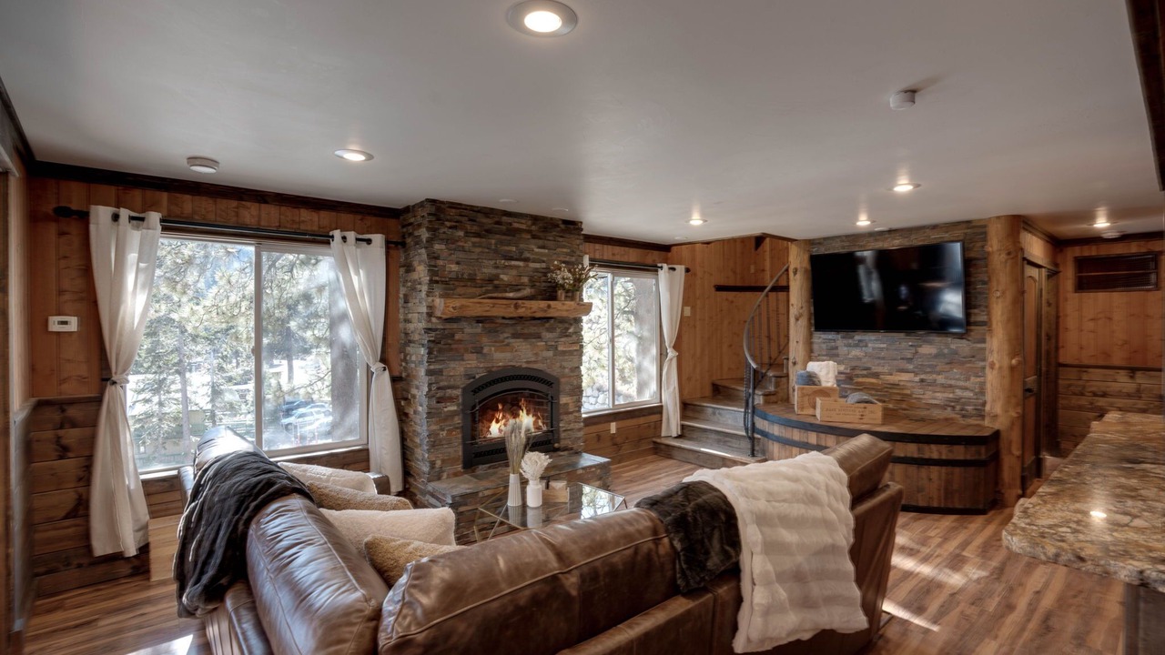 Photo of Livingroom in Tahoe Village