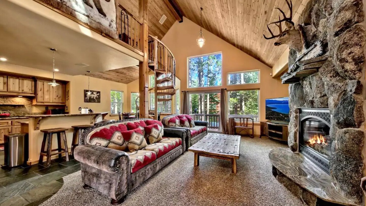 Photo of Livingroom in Tahoe Paradise