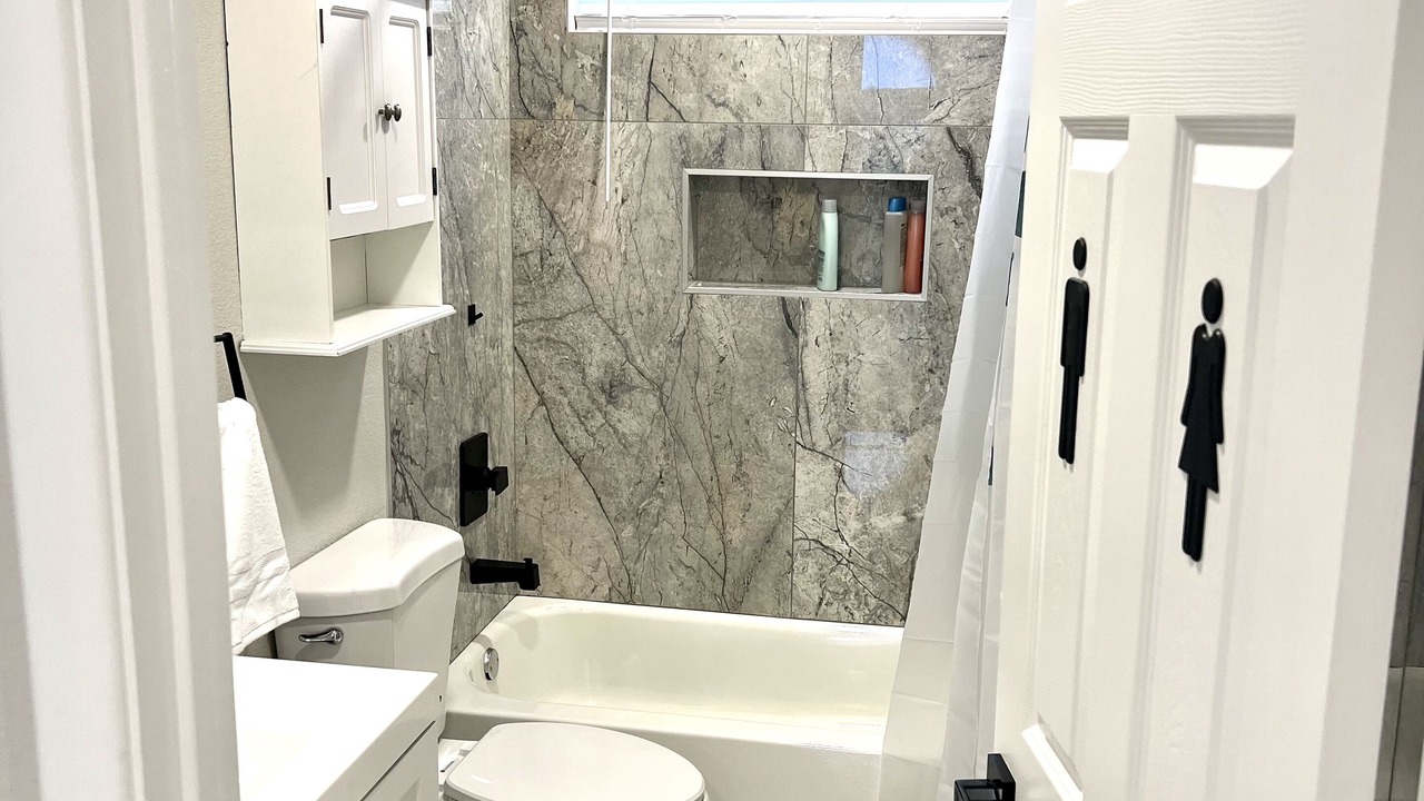 Photo of Bathroom in Green Valley