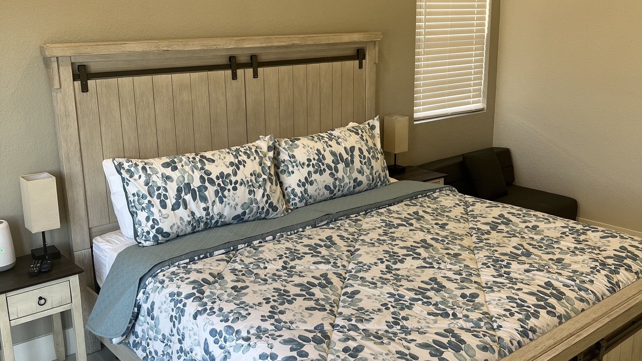 Photo of Bedroom in Green Valley