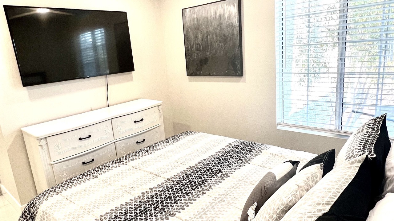 Photo of Bedroom in Green Valley