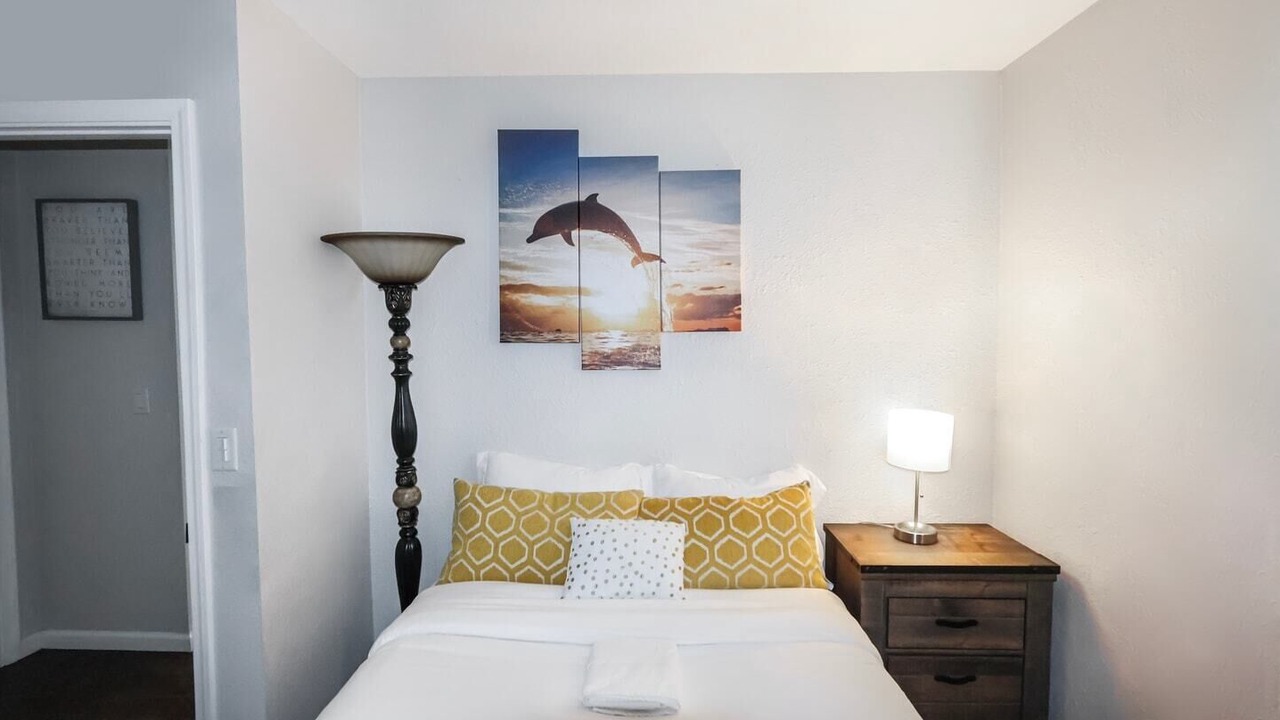 Photo of Bedroom in Lincoln Acres