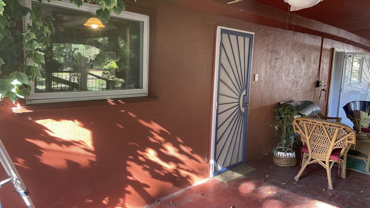 Photo of Patio Balcony in Cloverdale