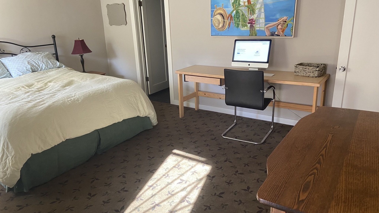 Photo of Bedroom in Cloverdale