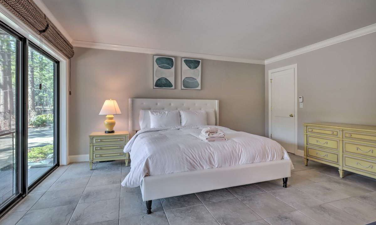 Photo of Bedroom in Tahoe Keys