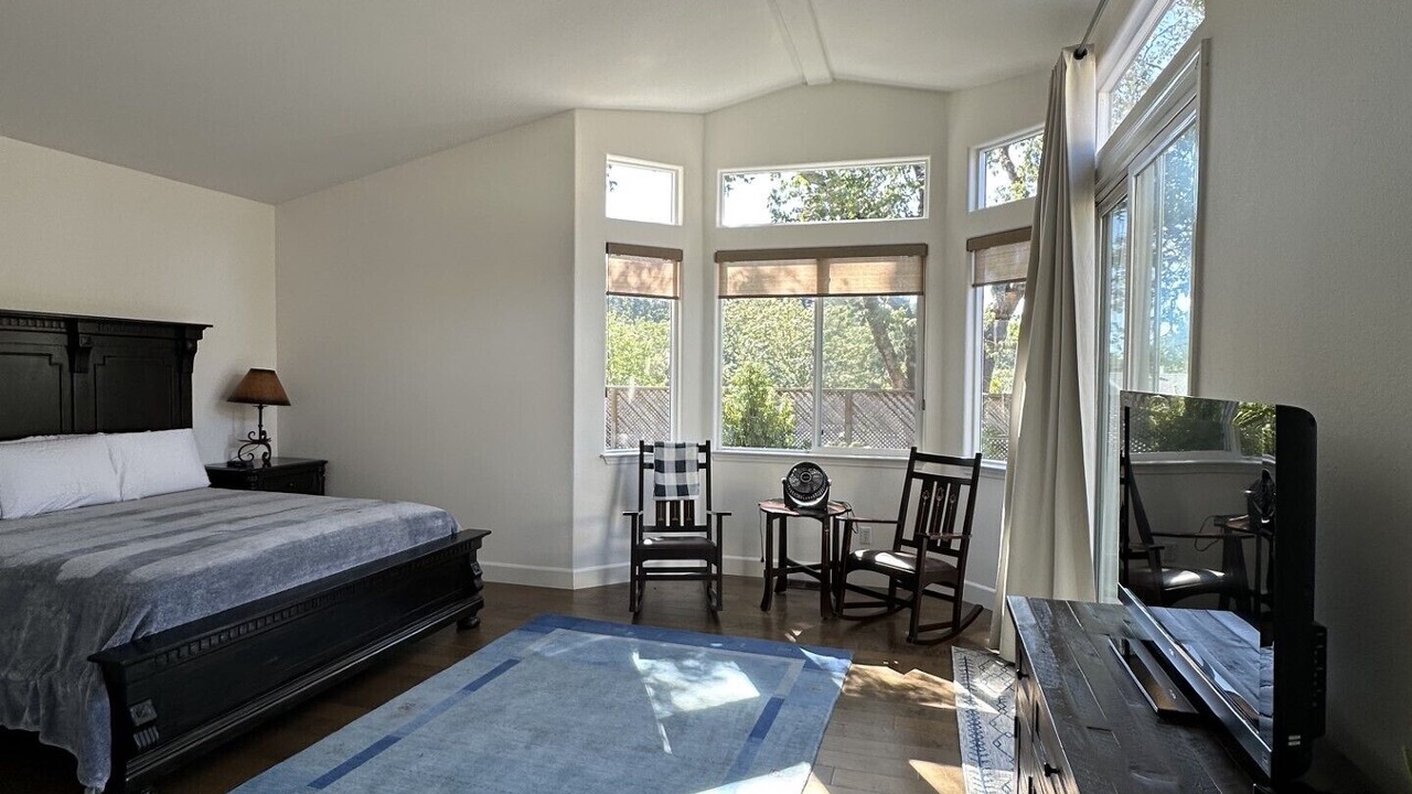 Photo of Bedroom in Santa Rosa