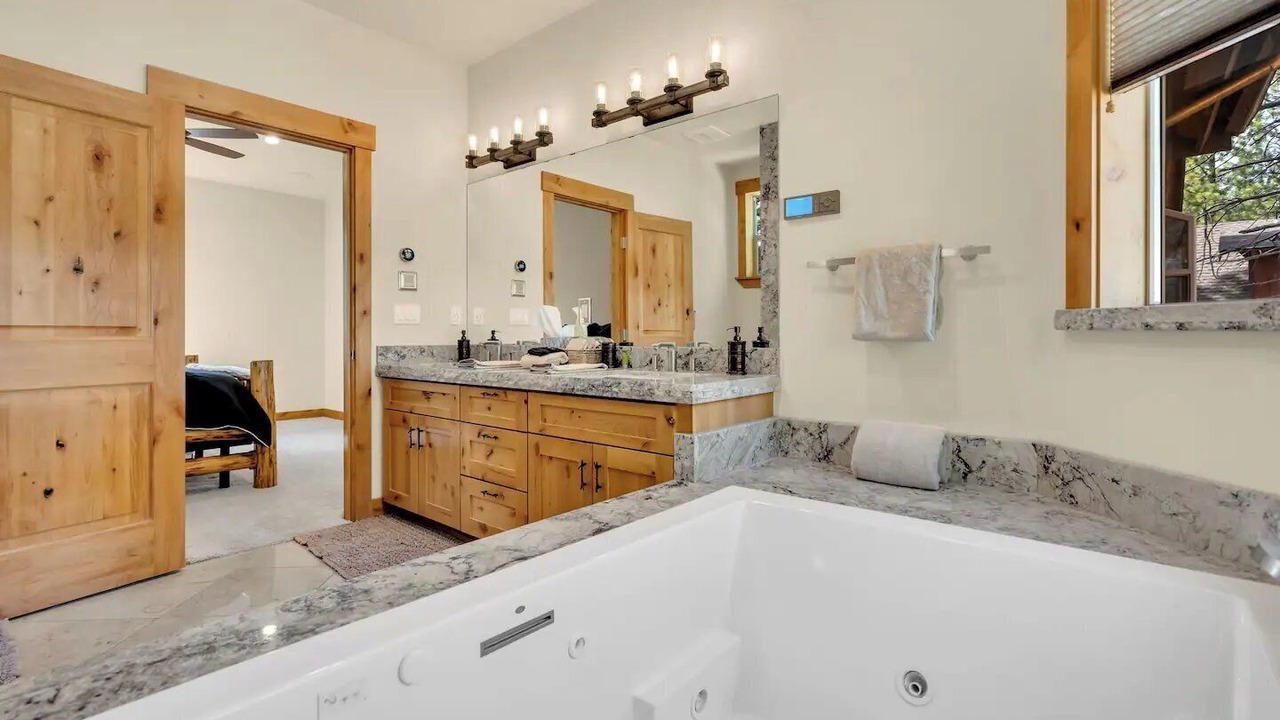 Photo of Bathroom in Montgomery Estates