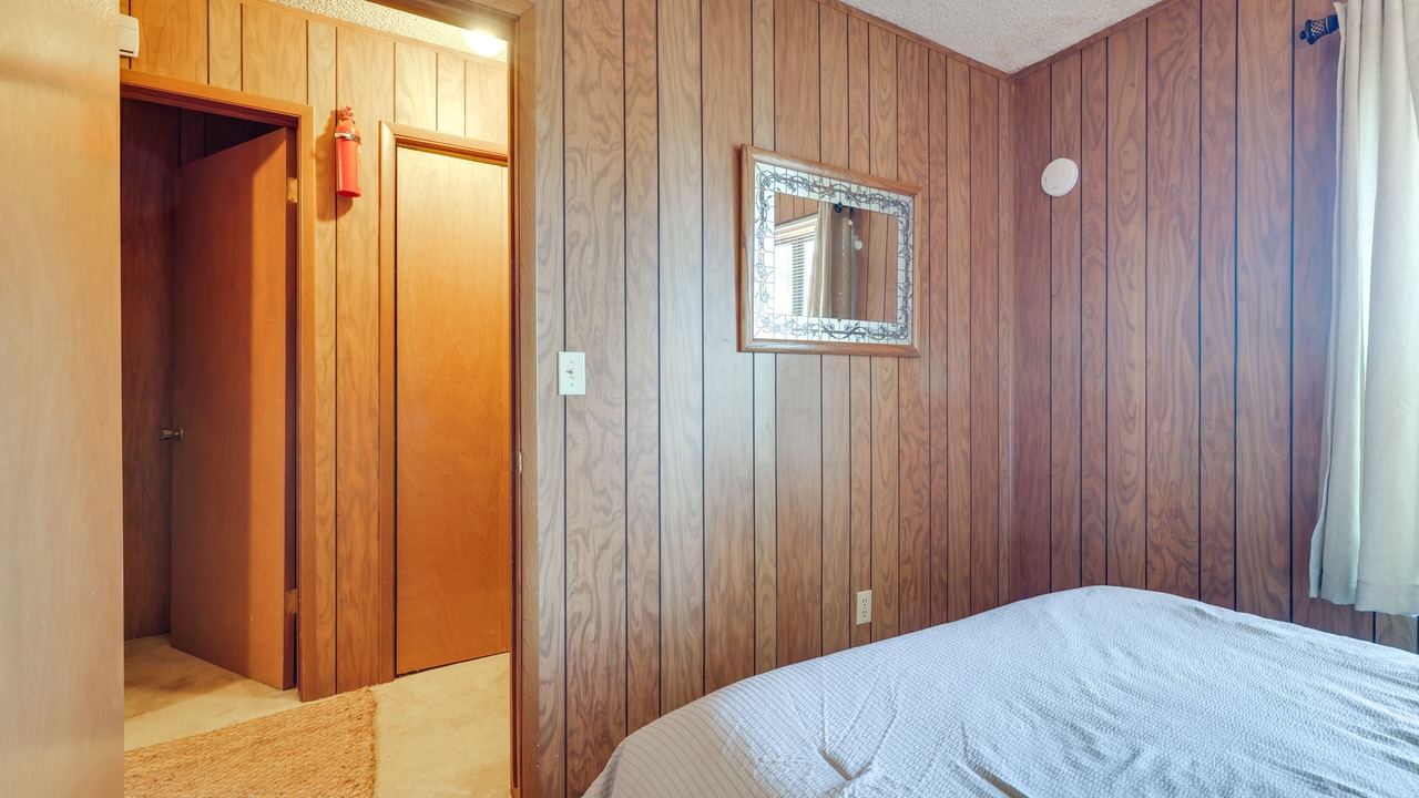 Photo of Bedroom in Pinecrest