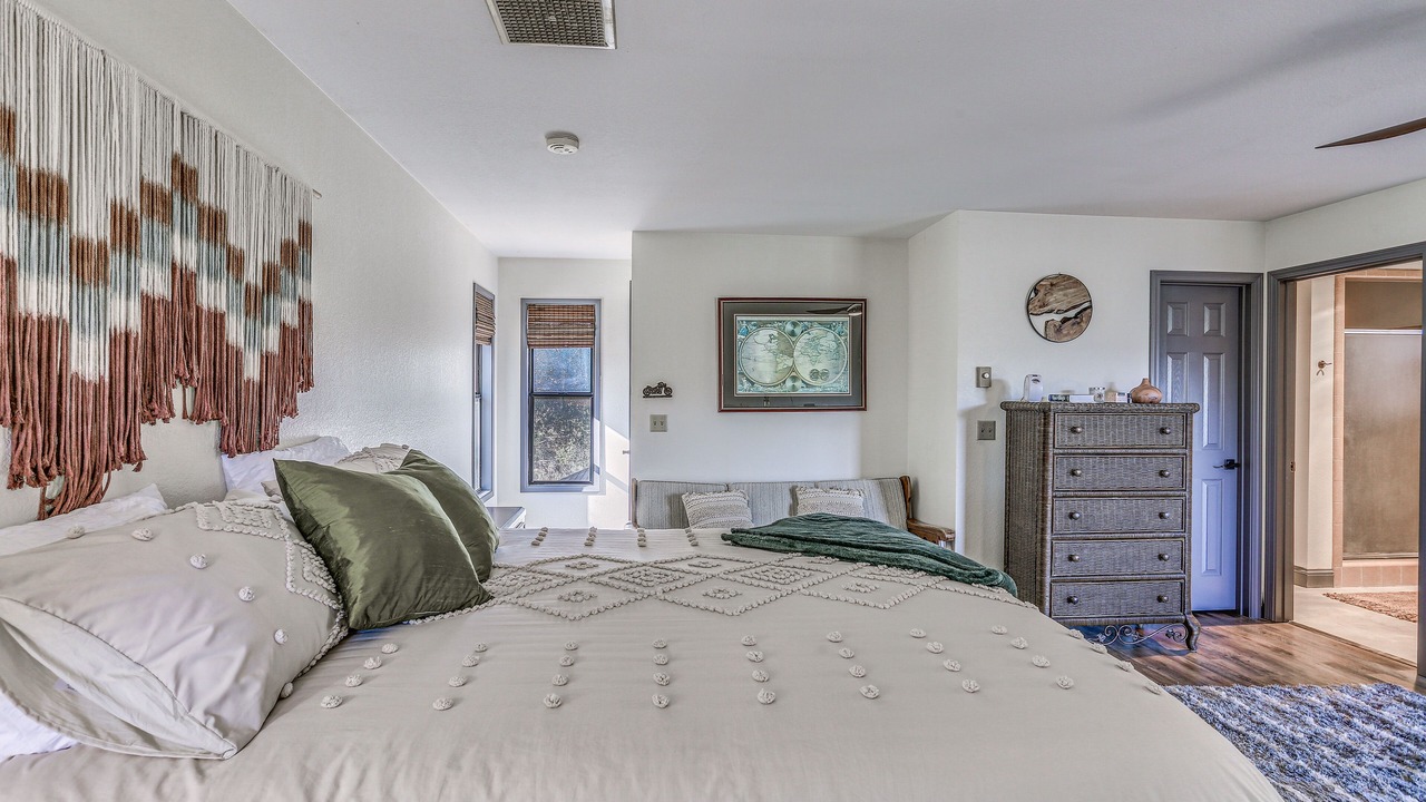Photo of Bedroom in Ahwahnee