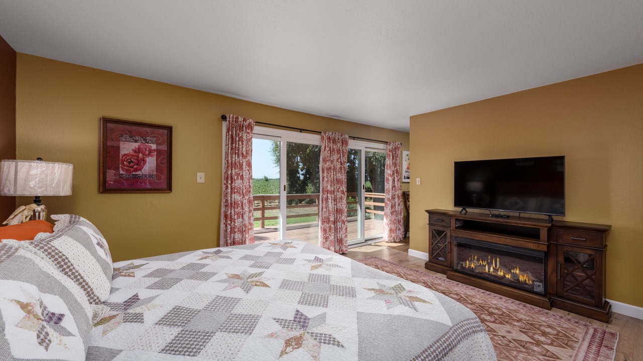 Photo of Bedroom in Lodi