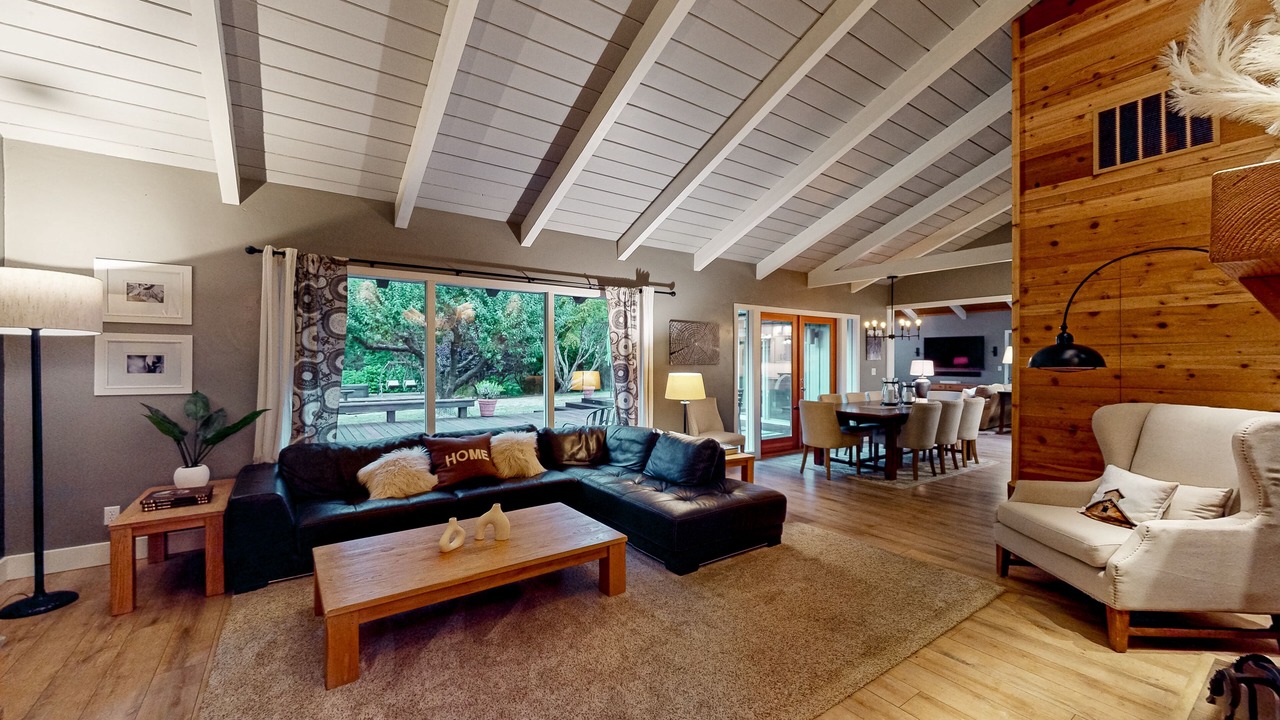 Photo of Livingroom in Jacoby Creek