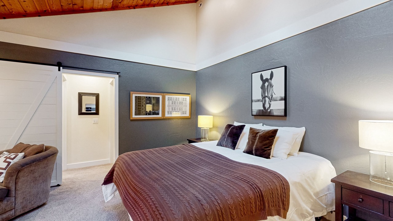 Photo of Bedroom in Jacoby Creek