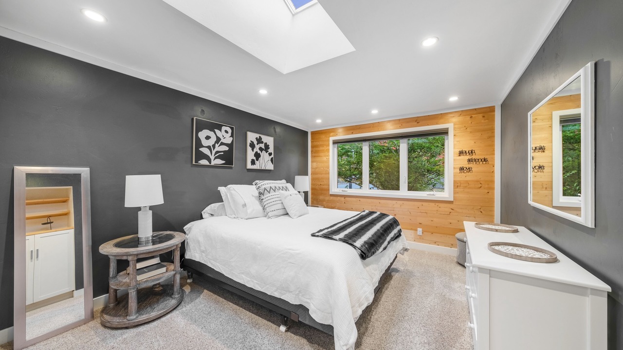 Photo of Bedroom in Jacoby Creek