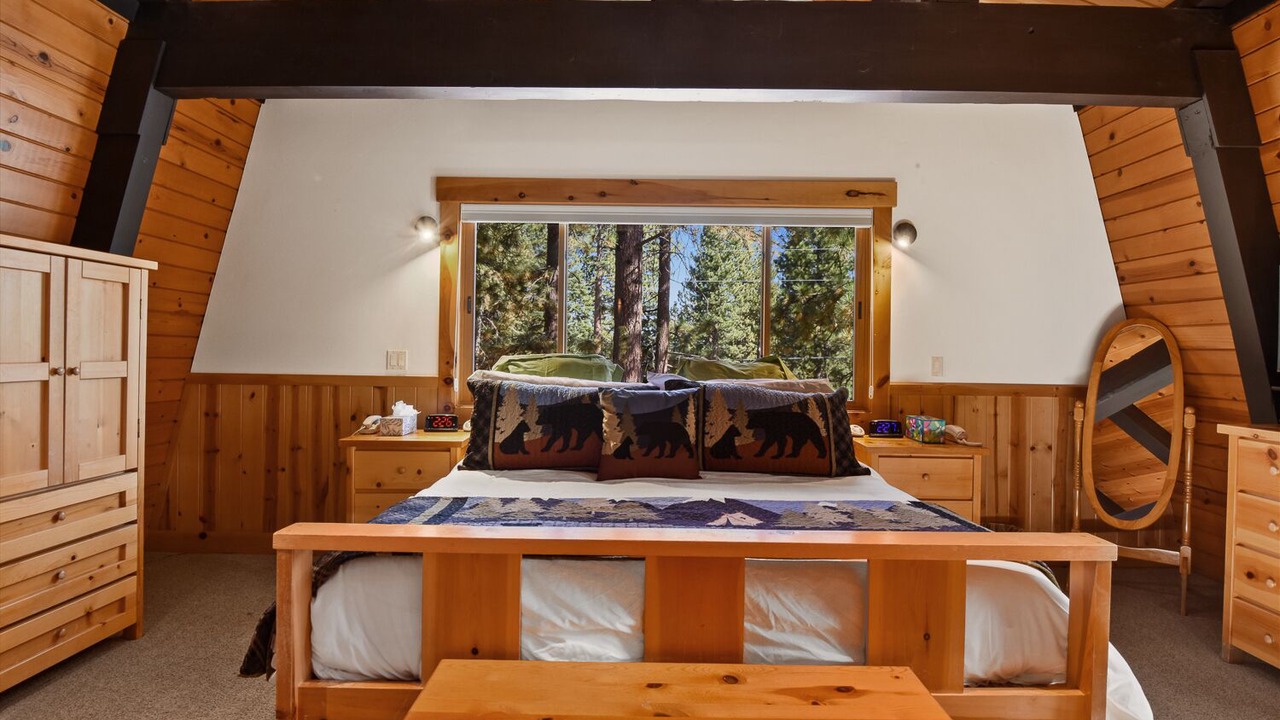 Photo of Bedroom in Carnelian Bay