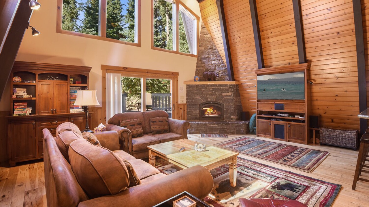 Photo of Livingroom in Carnelian Bay