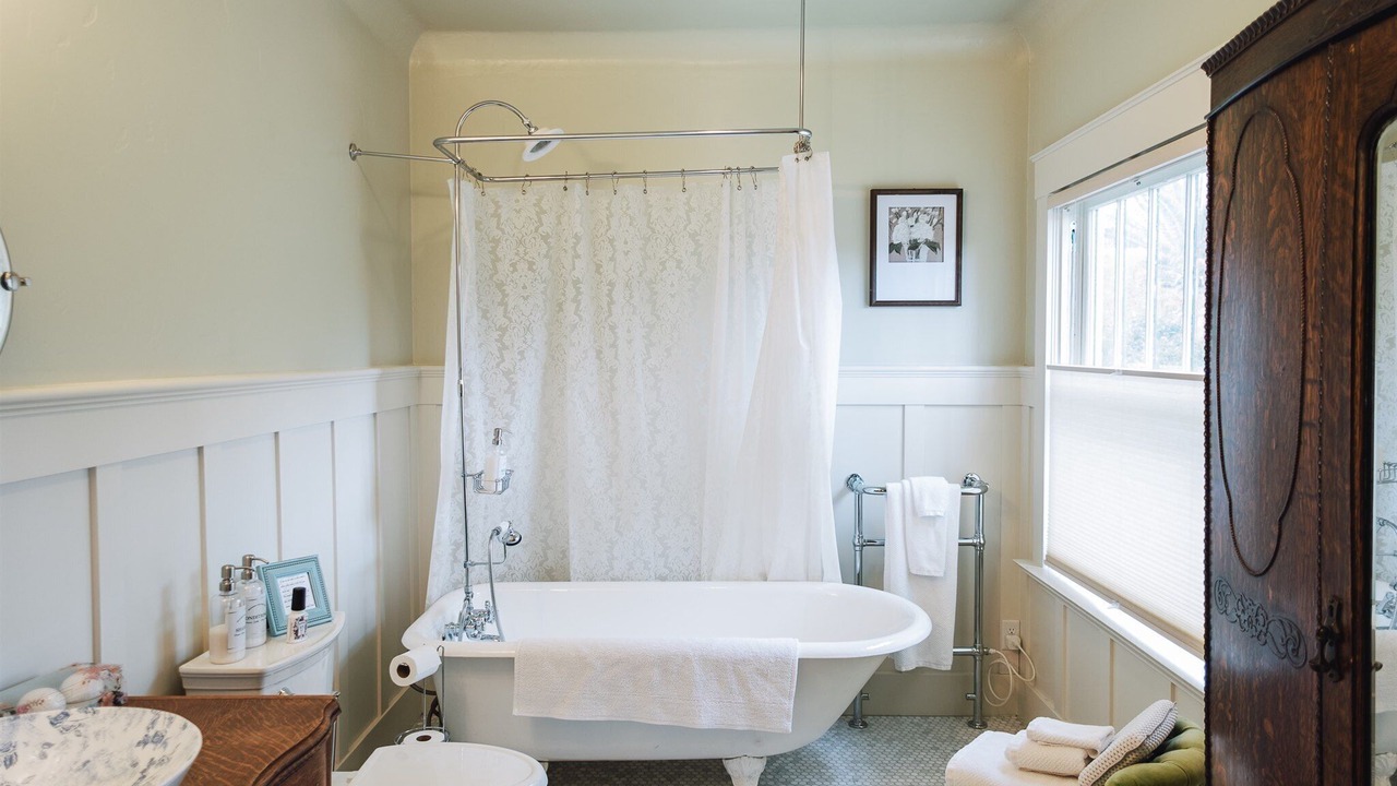 Photo of Bathroom in Chico