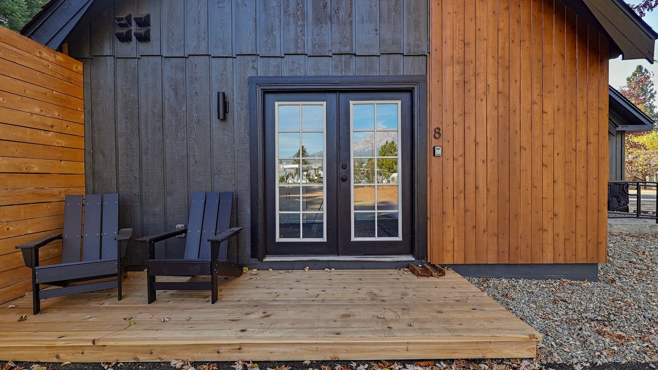 Photo of Patio Balcony in McCloud