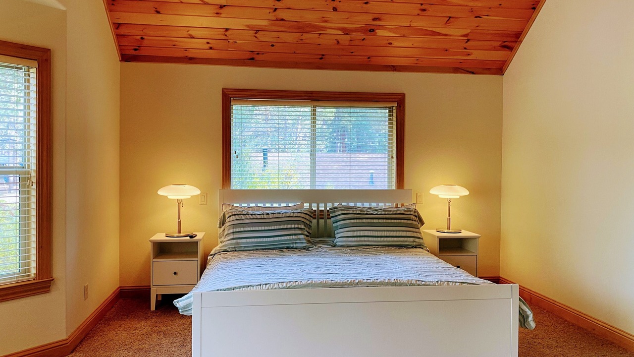 Photo of Bedroom in Sierra Tract