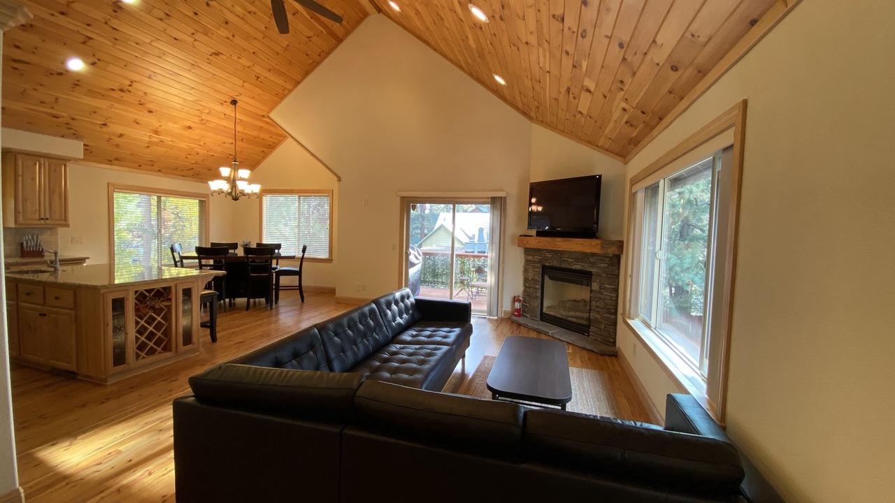 Photo of Livingroom in Sierra Tract