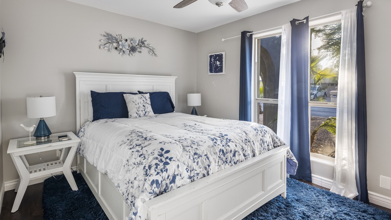 Photo of Bedroom in Paradise Valley Village