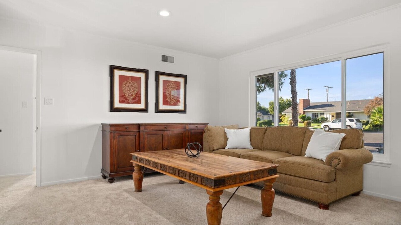 Photo of Livingroom in Southwest Anaheim