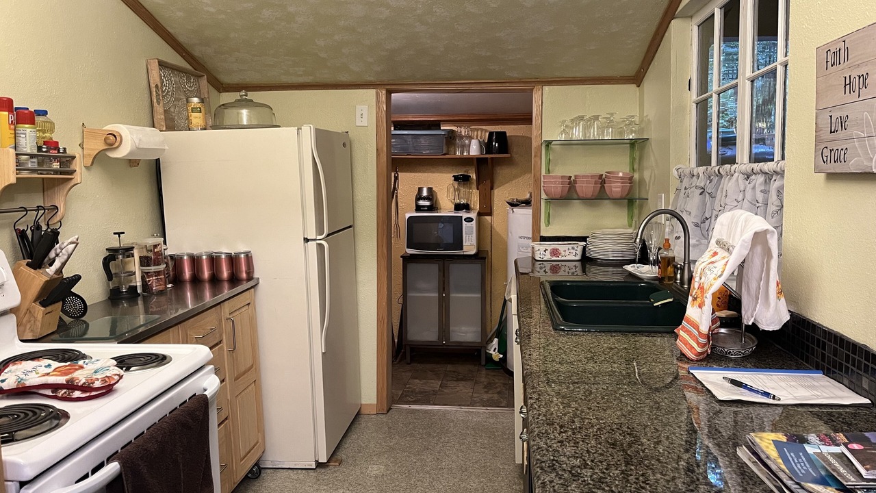 Photo of Kitchen in Sandy