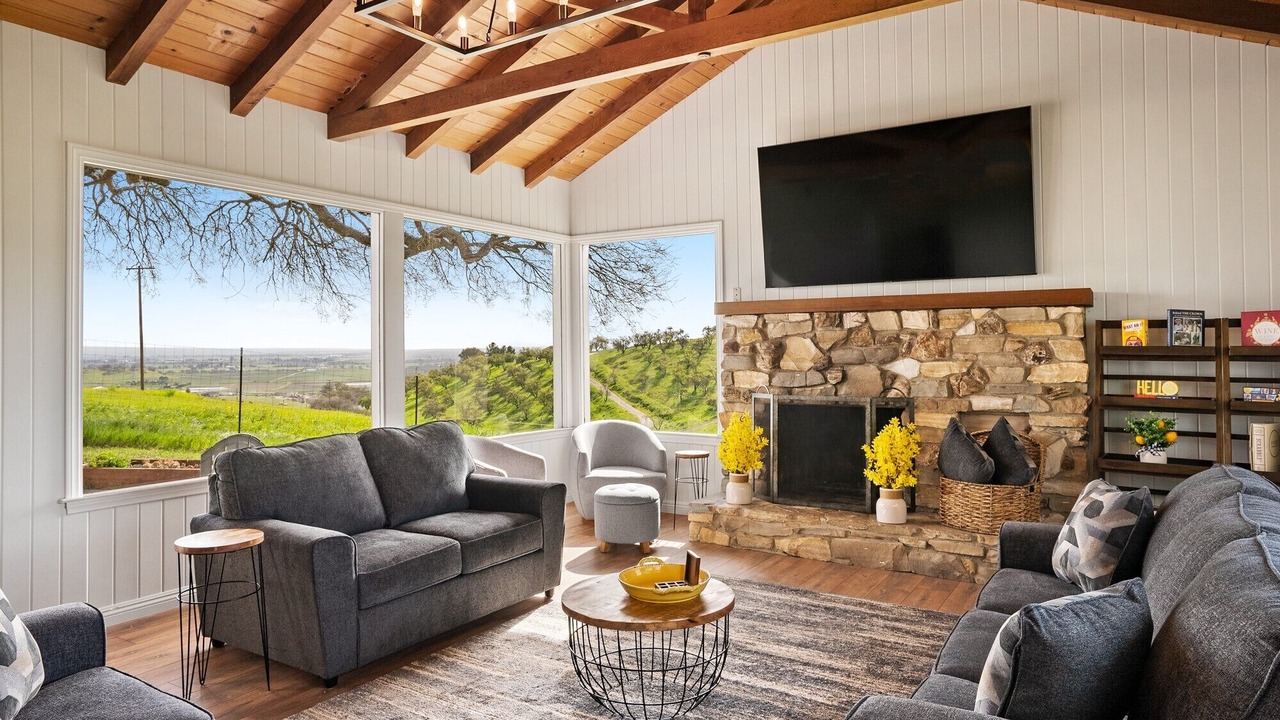 Photo of Livingroom in Paso Robles