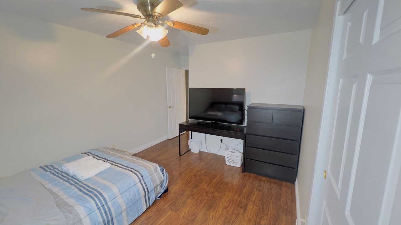 Photo of Bedroom in Ridgecrest