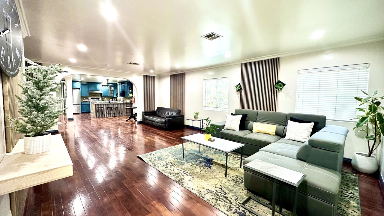 Photo of Livingroom in Temple City