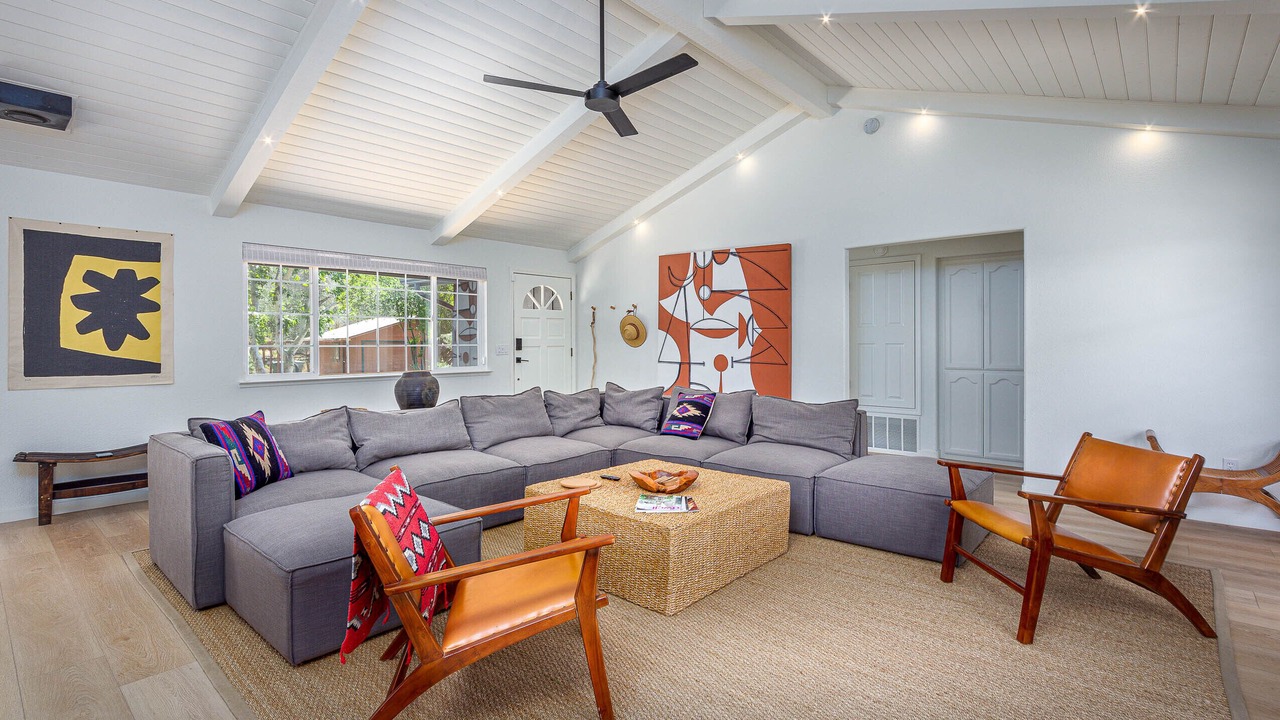 Photo of Livingroom in Kaweah