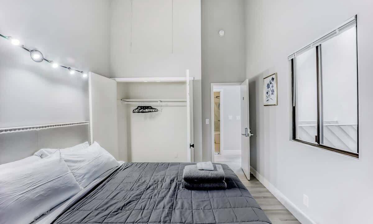 Photo of Bedroom in Menlo Park