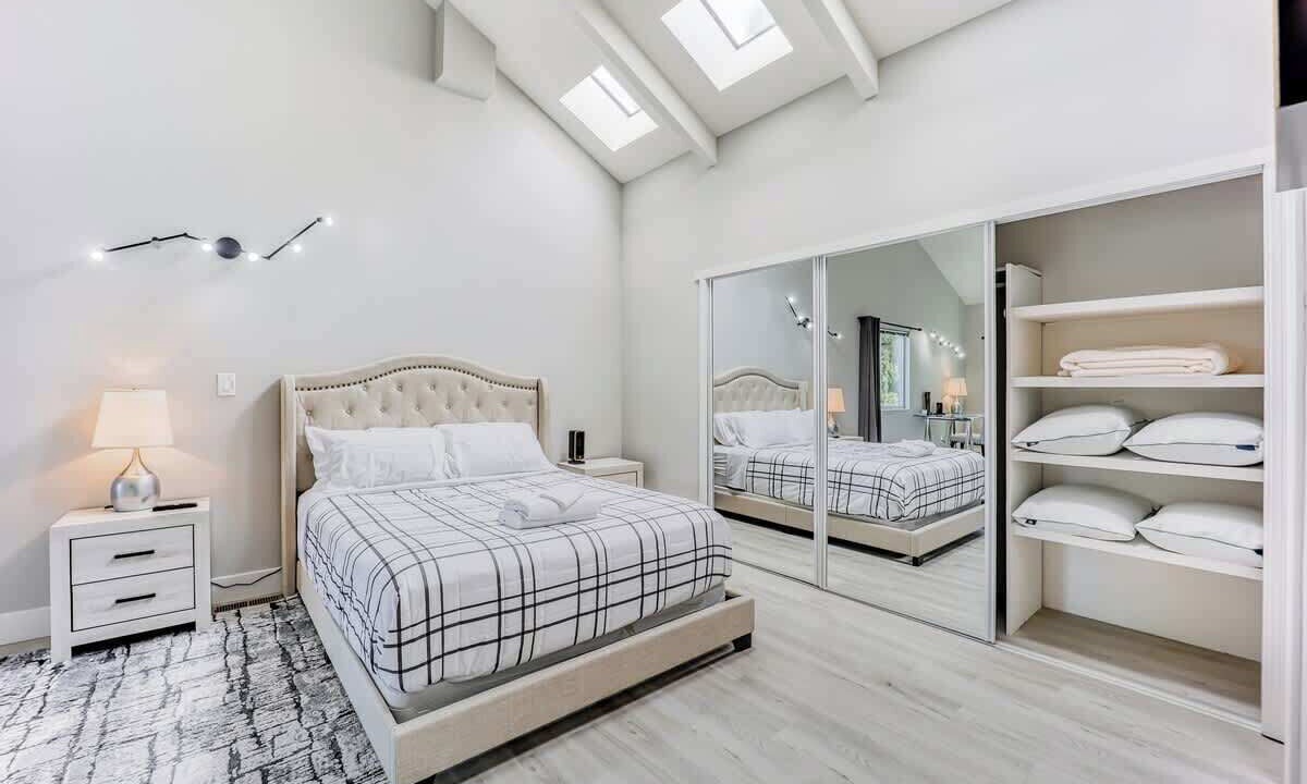Photo of Bedroom in Menlo Park