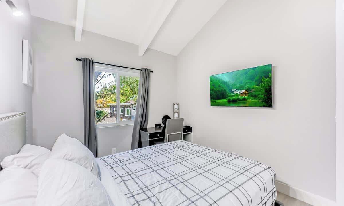 Photo of Bedroom in Menlo Park