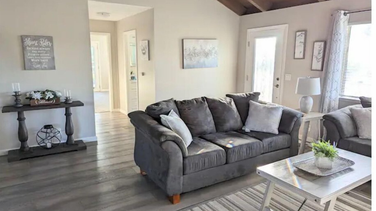 Photo of Livingroom in Cedar Ridge