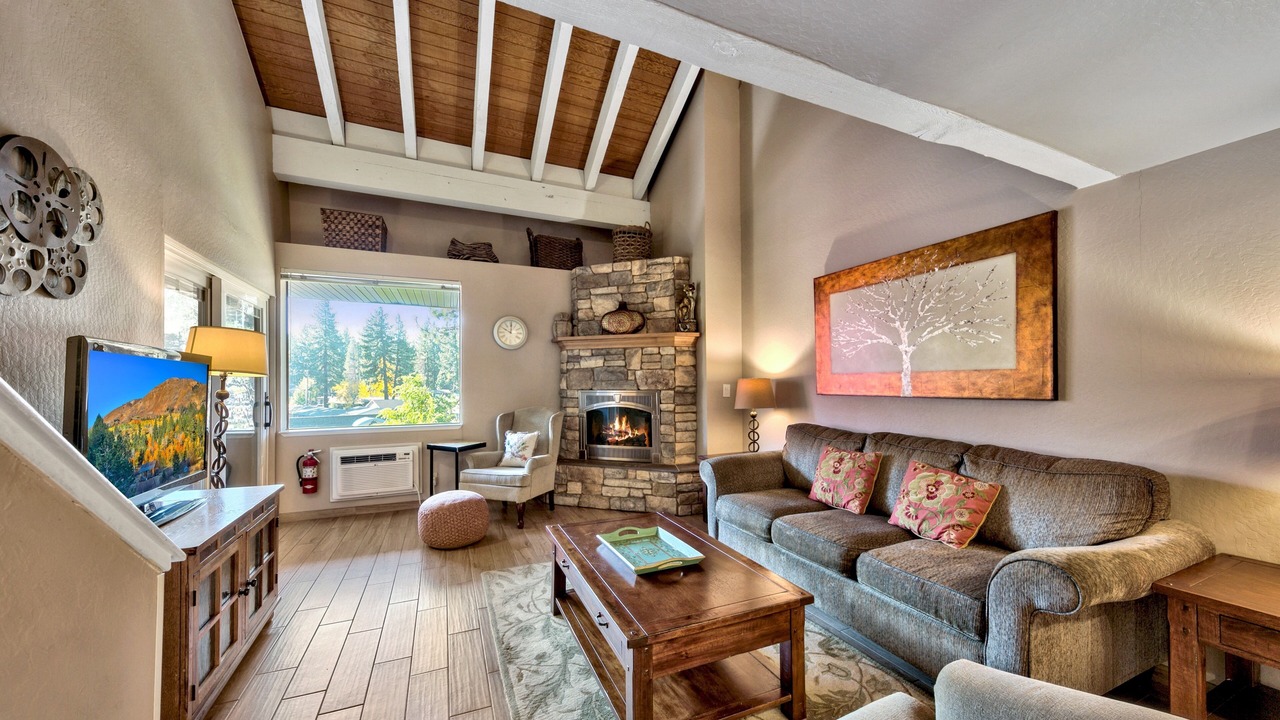 Photo of Livingroom in South Lake Tahoe