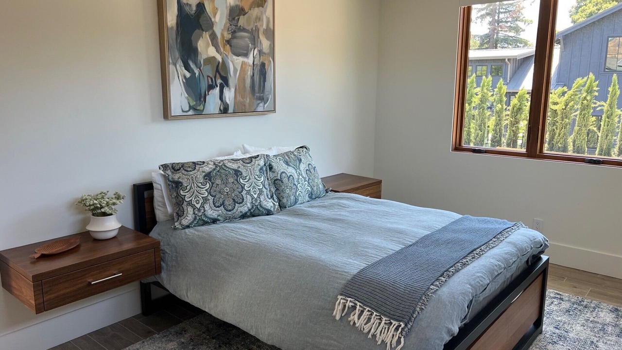 Photo of Bedroom in St. Helena