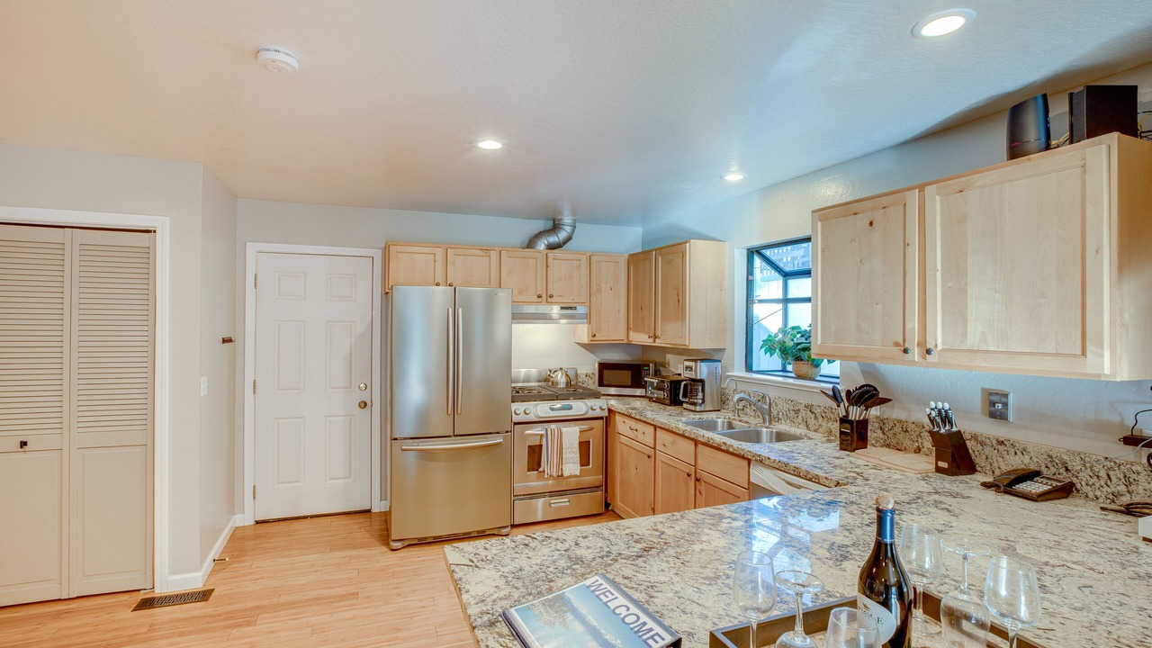 Photo of Kitchen in Christmas Valley