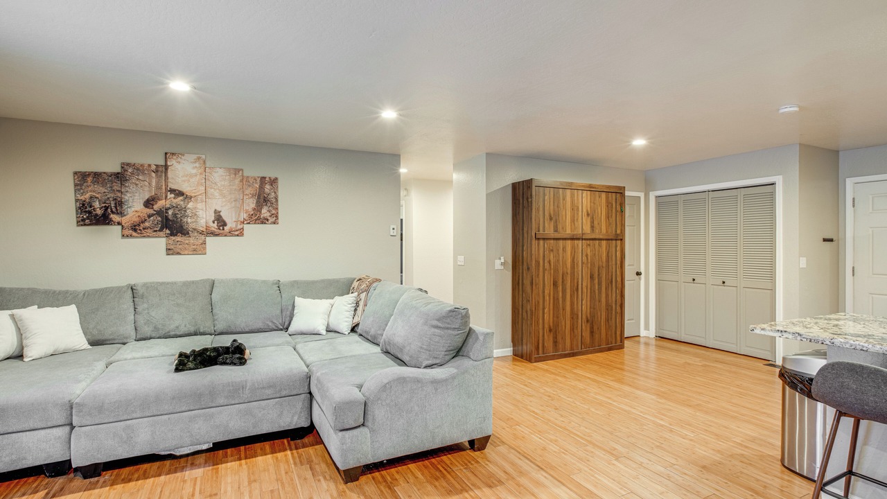 Photo of Livingroom in Christmas Valley