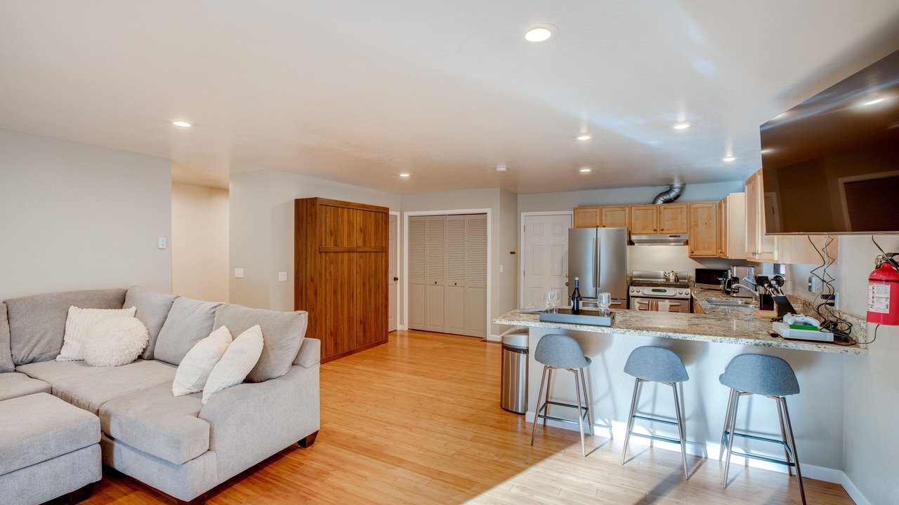 Photo of Livingroom in Christmas Valley