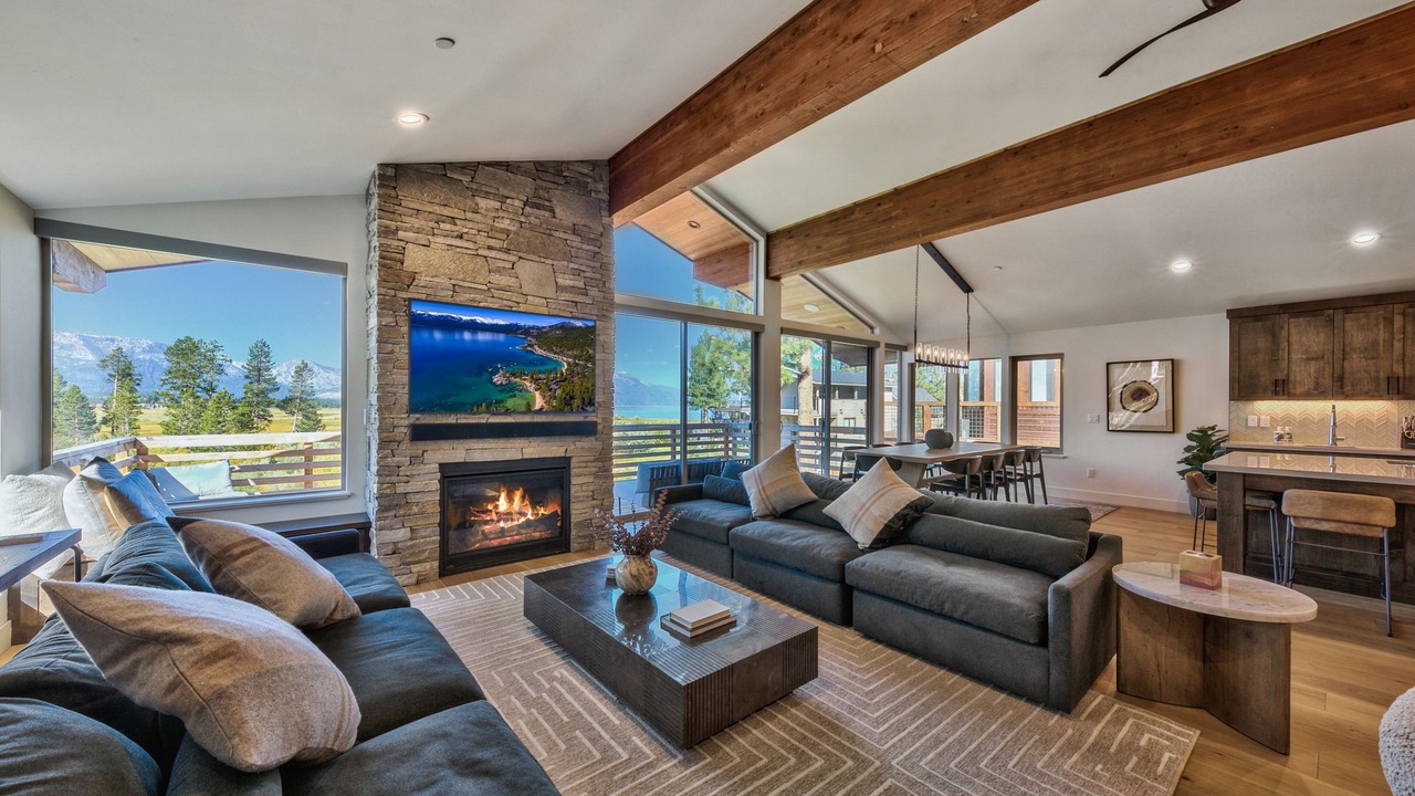 Photo of Livingroom in Al Tahoe